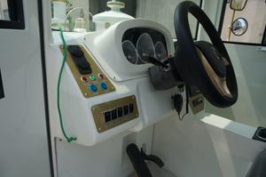 รถไฟทัวร์เมืองสำหรับครอบครัว รถไฟทัวร์สุดหรู ผลิตอย่างประณีตสำหรับการใช้งานเชิงพาณิชย์ในสวนสนุก - Product Image 3