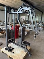 Appareil de musculation professionnel : Machine à exercices pectoraux et dorsaux à bras droit, à charge sélectionnable par pignon, pour l'entraînement de la force