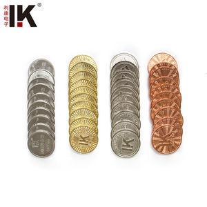 Empujador de monedas personalizado de alta calidad de fichas, venta al por mayor, máquina expendedora de juegos de arcade de Metal, funciona con monedas para diversión de lavandería - Product Image 1