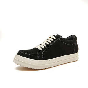 รองเท้าลำลองผู้ชายคุณภาพสูง ดีไซน์นุ่ม เบาสบาย พร้อมวัสดุตาข่ายระบายอากาศดีเยี่ยม ช่วยลดแรงกระแทก คุณสมบัติเด่นด้วยสีฟ้าอมเขียว - Product Image 1