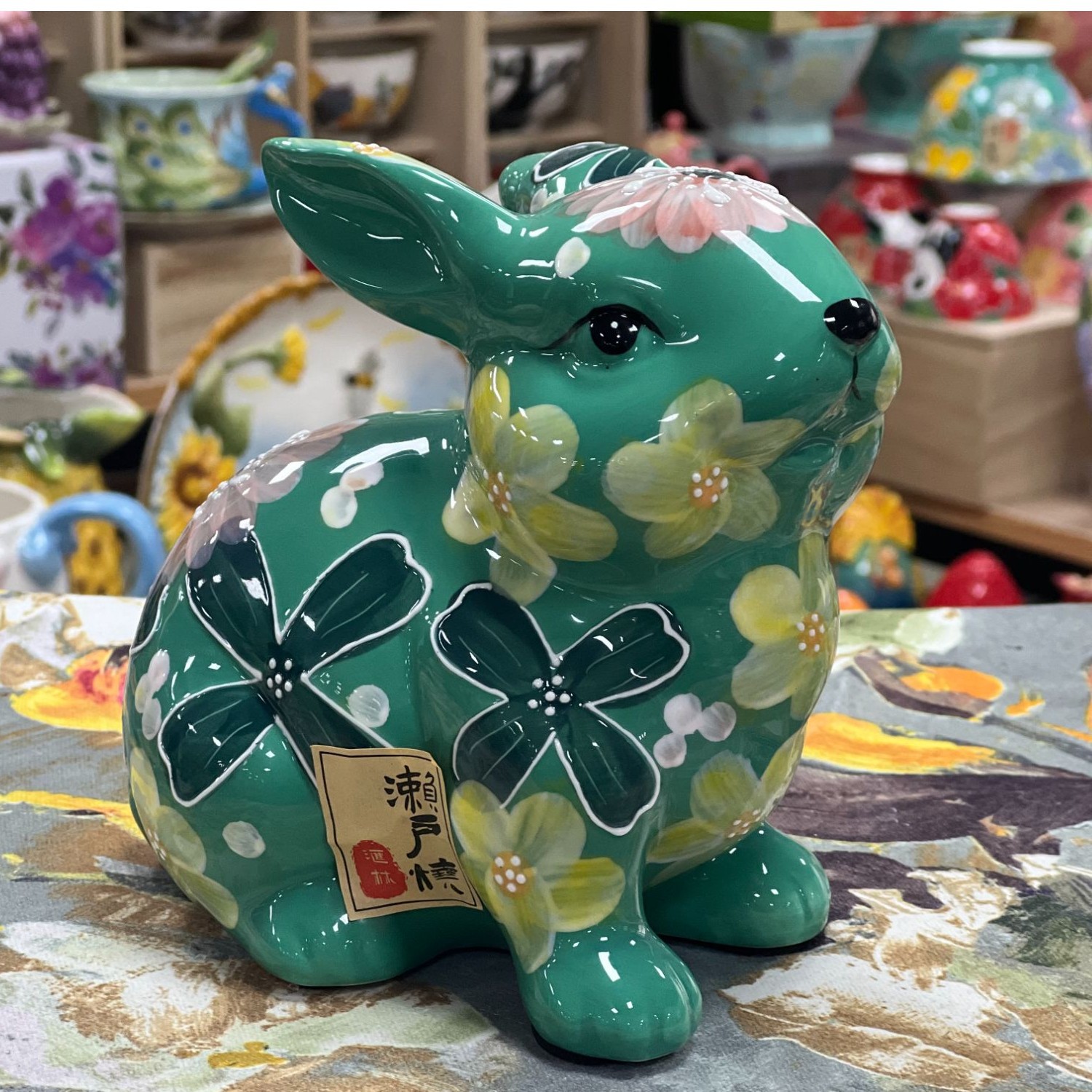 Seto Ware verano flor mar-conejo estatuilla, una pieza