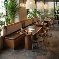 Meubles de restaurant commerciaux modernes en gros : Ensembles de banquettes en bois, tables et chaises durables et écologiques pour hôtels et cafés