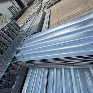 Acier <span class=keywords><strong>W</strong></span> <span class=keywords><strong>Beam</strong></span> Thrie <span class=keywords><strong>Beam</strong></span> Road Garde-corps Barrières de circulation Entretoise galvanisée à chaud Garde-corps routier utilisé - Product Image 5