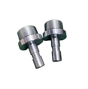 Pièces en acier au carbone tournées sur commande CNC |   Composants d'usinage CNC de précision, connecteur à filetage mâle, goujon avec épaule - Product Image 2