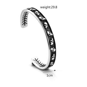 Yunnique Pulsera de acero inoxidable con calavera estilo punk retro, unisex, regalo de Halloween, joyería - Product Image 5