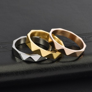 Anillo de oro de 18 quilates con diamantes personalizados de 4 mm de ancho, diseño de cruz, para hombre y mujer, joyería floral, suministro transfronterizo. - Product Image 3