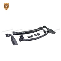 Kit carrosserie en carbone sec WD pour Lamborghini Urus SE PHEV : Lame avant, jupes latérales, diffuseur arrière, extension d'ailes, spoiler de capot