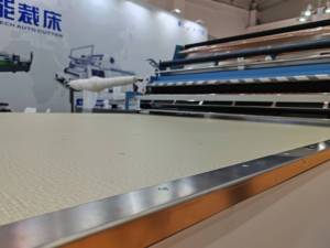 May cắt bảng không khí-nổi bảng cho vải tự động lan rộng máy - Product Image 4