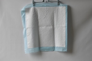 Almohadillas de entrenamiento para cachorros baratas desechables OEM personalizadas para productos de entrenamiento de perros de plástico WC <span class=keywords><strong>Wee</strong></span> Pee en China - Product Image 3