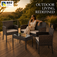 Ensemble de meubles de patio extérieur 4 pièces en rotin PE, canapé deux places, 2 fauteuils, table basse en verre, canapé de jardin, coussin beige