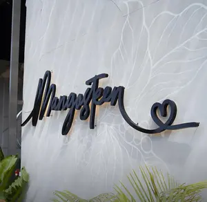 Letrero Metálico Dorado Cepillado de Buena Calidad con Logotipo Personalizado, Letrero de Pared, Decoración de Salón, Letrero Personalizado para Vestíbulo - Product Image 5