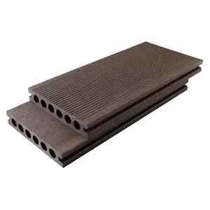 Composite Brushed Environmentally Friendly Decking Low Maintenance Modern Outdoor WPC Recycled Plastic Composite Decking