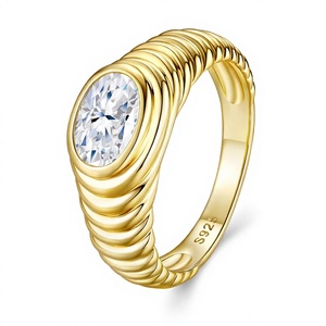 Anillo de Boda de Lujo Vintage en Plata S925 Chapado en Oro Amarillo con Moissanita VVS Corte Marquesa, Solitario de Dos Puntas, Certificado GRA, Unisex - Product Image 3