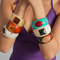 Bracelet carré en résine acrylique Lucite dégradé, style Europe-Amérique ; Minimaliste, vintage, géométrique, exclusif, haut de gamme