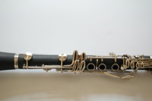 Clarinette Ténor 17 Clés en Si Bémol en Caoutchouc Dur Nickelé, Corps en Bakélite ABS, Vente Directe Usine, Idéale pour la Pratique - Product Image 4