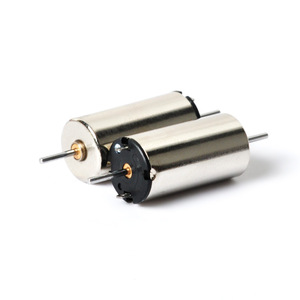Moteur sans noyau de 10 mm de diamètre, 12 V, pour véhicules RC et jouets télécommandés, construction métallique - Product Image 1