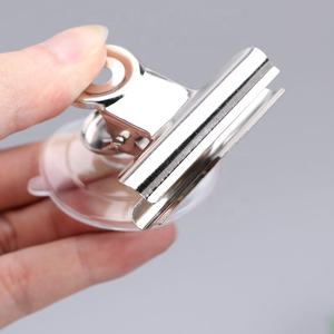 Clips en métal robuste, grandes ventouses en PVC, supports d'affichage publicitaire, supports de panneaux, supports de <span class=keywords><strong>badges</strong></span>, nouvelle version améliorée - Product Image 2