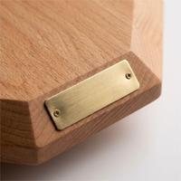 Table de pique-nique portable en bois massif laqué, plateau pliant d'extérieur, support de rangement pour collations, planche à fromage, cadeau de camping, respectueux de l'environnement