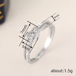 Anello a Forma di Cuore per Donne, Elegante Gioiello da Dito per Uso Quotidiano - Product Image 5