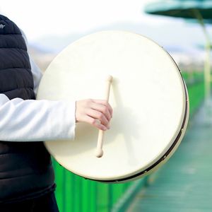Tambor de Mano de Piel de Oveja Irlandesa de 16 y 18 Pulgadas, Instrumento de Percusión para Danza de Xinjiang, Actuaciones Étnicas y Enseñanza Musical - Product Image 4