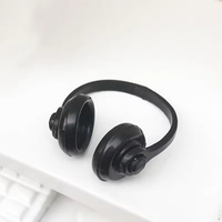 Juego de auriculares en miniatura para decoración de escena de sala de ordenadores de casa de muñecas 1 12, color negro y rojo