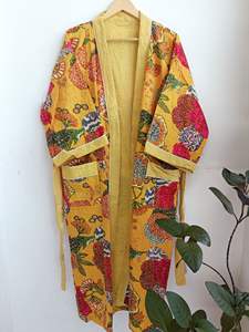 Robe de travail manuel Kantha vintage pour femmes à forte demande, longueur au genou pour vêtements de nuit disponible en vrac - Product Image 2