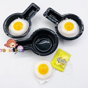 Vente en gros de jouets en plastique halal en forme d'œuf frit, de gelée de fruits et de bonbons pour enfants - Product Image 3