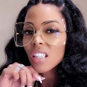 Gafas de Sol Cuadradas Extra Grandes con Logotipo Personalizado, Gafas de Sol de Moda para Mujer con Montura Grande y Lentes Transparentes - Product Image 1