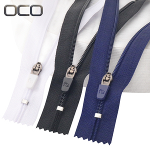 Oco nhà máy tự động khóa dây kéo 3 # <span class=keywords><strong>nylon</strong></span> dây kéo biểu tượng tùy chỉnh Thanh trượt cho túi dây kéo quần áo - Product Image 1