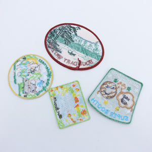 Patch brodé personnalisé de luxe, logo lettre personnalisé, patch tissé pour vêtements, broderie thermocollante pour vêtements - Product Image 3