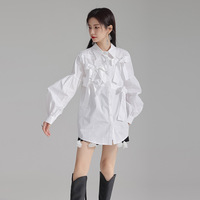 Chemisier long blanc en coton pour femme, style printemps, avec nœud, design français élégant, boutons pour un style distinctif