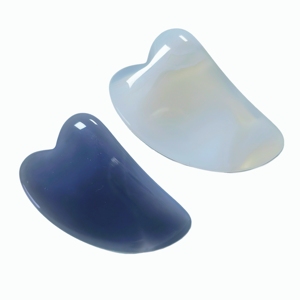 Planche de massage en agate naturelle polie en forme de V pour le modelage de la mâchoire et le massage des méridiens du visage - Product Image 1