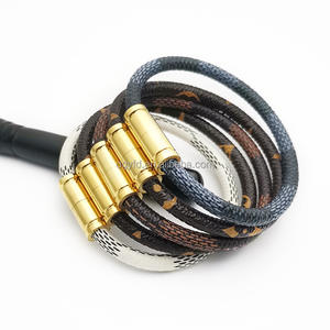 Pulsera personalizada <span class=keywords><strong>de</strong></span> fibra <span class=keywords><strong>de</strong></span> carbono para <span class=keywords><strong>hombre</strong></span>, <span class=keywords><strong>cordón</strong></span> <span class=keywords><strong>de</strong></span> cuero negro, cierre <span class=keywords><strong>de</strong></span> acero inoxidable con joyería <span class=keywords><strong>de</strong></span> circonia cúbica - Product Image 6