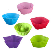 Moules à muffins réutilisables en silicone avec logo personnalisé, doublures pour cupcakes, qualité alimentaire sans BPA, moules à pâtisserie ronds, en forme de cœur et d'étoile