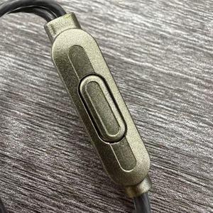 Écouteurs filaires métalliques CKSHP JL Chipset 3,5 mm, étanches IPX-3, super basses, compatibles avec tous les appareils - Product Image 2