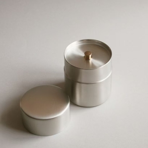 Tamis à thé vert matcha avec pelle <span class=keywords><strong>en</strong></span> bambou, boîte <span class=keywords><strong>de</strong></span> rangement <span class=keywords><strong>en</strong></span> <span class=keywords><strong>acier</strong></span> inoxydable pour poudre <span class=keywords><strong>de</strong></span> matcha avec couvercle intérieur, boîte à thé - Product Image 5