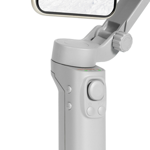 Stabilisateur de cardan à 3 axes pour smartphone pliable à 360 degrés, suivi AI, tige d'extension intégrée, supports professionnels pour diffusion en direct - Product Image 5