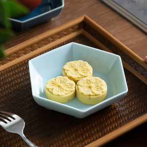 Plato Hexagonal de Cerámica para Aperitivos, Mini Plato de Postre de Porcelana para Fiesta de Té, Estilo Retro de Lujo - Product Image 1