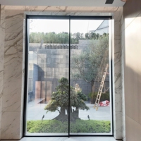 Puerta Corredera Exterior de Aluminio Multicarril con Vidrio Templado Resistente a Impactos, Aprobada para Huracanes en Florida, para Villas y Centros Comerciales