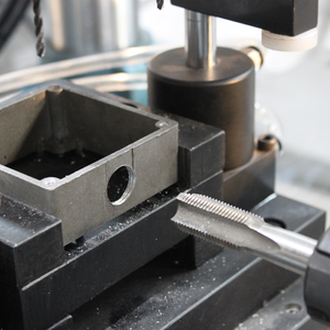 RHPG-92 RONGHAO New CNC Automatic Electric <strong>Tapping</strong> Head Unit Multi-Directional Metal &amp; Steel <strong>Tapping</strong> <strong>Machine</strong> - Product Image 6