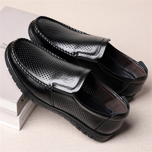 Mocassins en cuir pour hommes, bout rond, respirants, chaussures décontractées de printemps, style à enfiler - Product Image 3