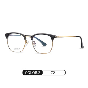 Gafas cuadradas de titanio puro ultraligeras al por mayor de fábrica, montura moderna para gafas estilo ordenador - Product Image 4