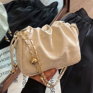 Bolso Pequeño de Moda para Chicas, Bolso Bandolera de Piel Sintética con Cordón, Bolso de Hombro con Cadena Elegante - Product Image 5
