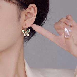 Pendientes de Botón con Circonita Cúbica con Corte Princesa Chapados en Oro con Perla de Imitación, Joyería de Moda de Lujo para Mujer - Product Image 5