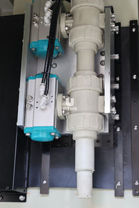 Macchina Riempitrice Automatica Anticorrosiva per Detergenti Liquidi Acidi, Detersivi per WC, Candeggina <span class=keywords><strong>in</strong></span> Bottiglie di Plastica a Prezzo di Fabbrica - Product Image 6