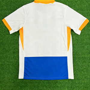 Opzioni Uniche, di Nicchia e Insolite: Personalizza Qualsiasi Squadra Nazionale con il Tuo Nome e Numero a Scelta. - Product Image 1