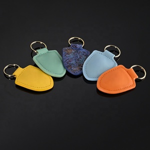 Tùy Chỉnh Lá Chắn PU Da Móc Khóa Lãng Mạn Kim Loại Dây Móc Khóa Với Engravable Charms Độc Đáo Phù Hợp Cho Tình Yêu Quà Tặng Cho Các Cặp Vợ Chồng - Product Image 2