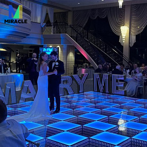 Piastrelle Luminose Infinity per Pista da Ballo, Pannelli LED Magnetici 3D per Matrimoni all'Aperto - Product Image 1