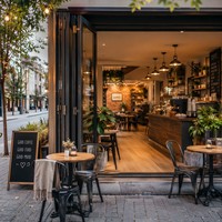 Porte extérieure en aluminium à double battant sur mesure avec accessoires allemands à double vitrage, vérifiée pour l'entrée de villa et de jardin