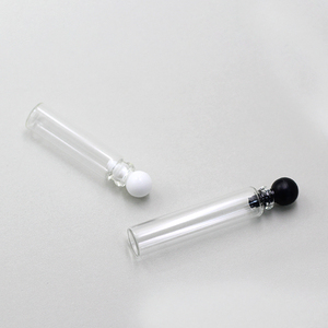 Flacons en verre personnalisés de 1,5 ml et 2 ml avec bouchon compte-gouttes, mini-tubes d'échantillons de parfum sérigraphiés pour huiles essentielles et tests de parfum - Product Image 1